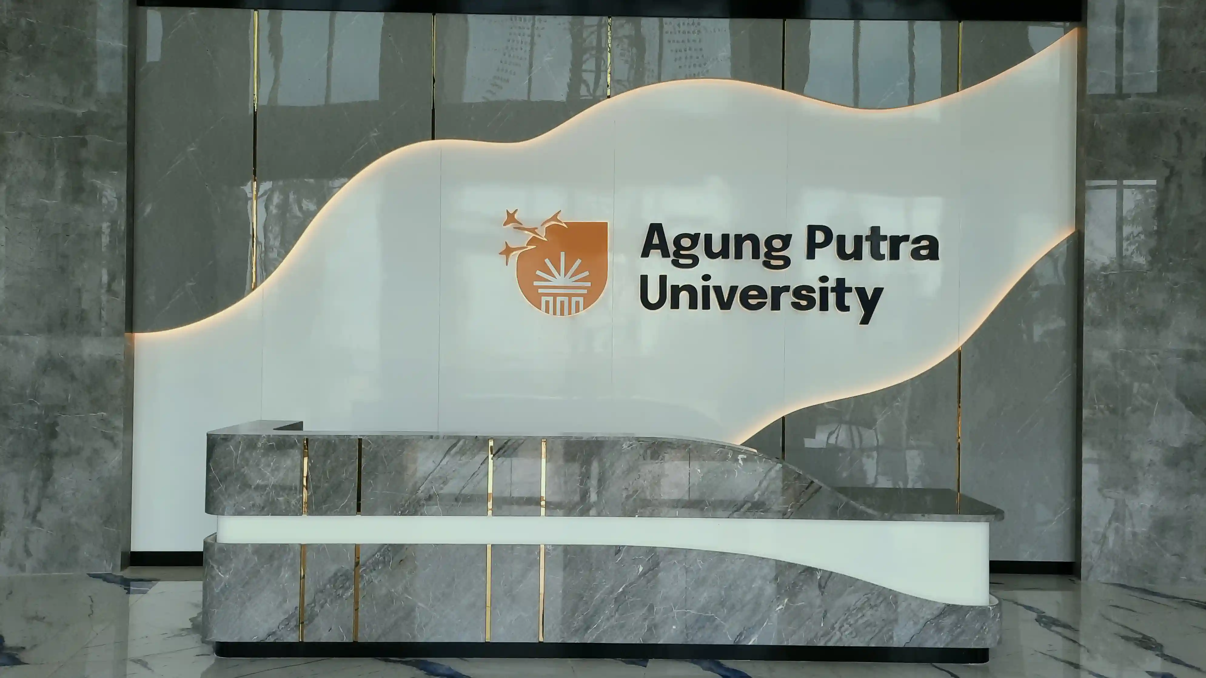 Kampus Futuristik Agung Putra University