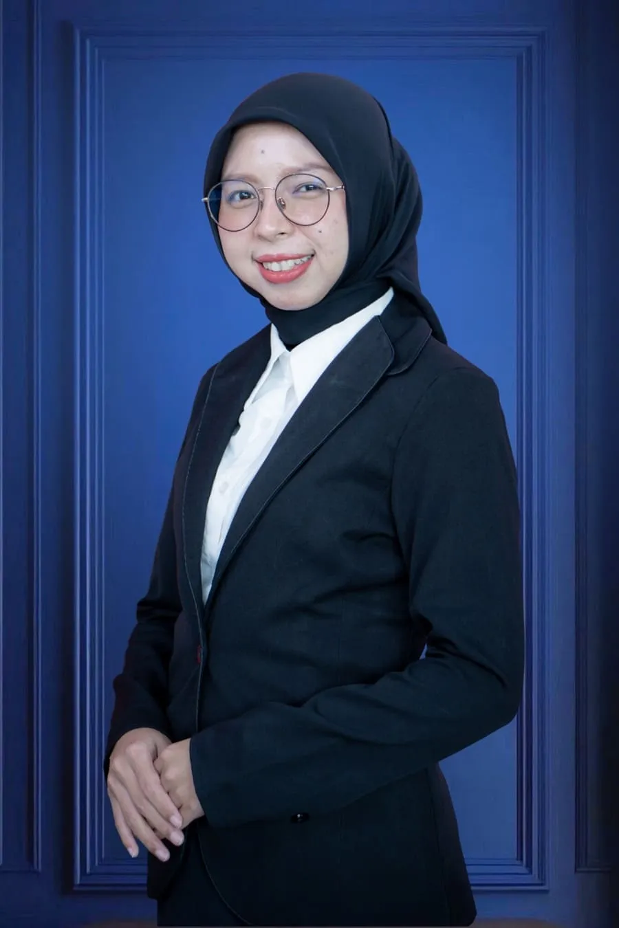 Potret Waheni Rizki Aprilia, S.Si., Ph.D.